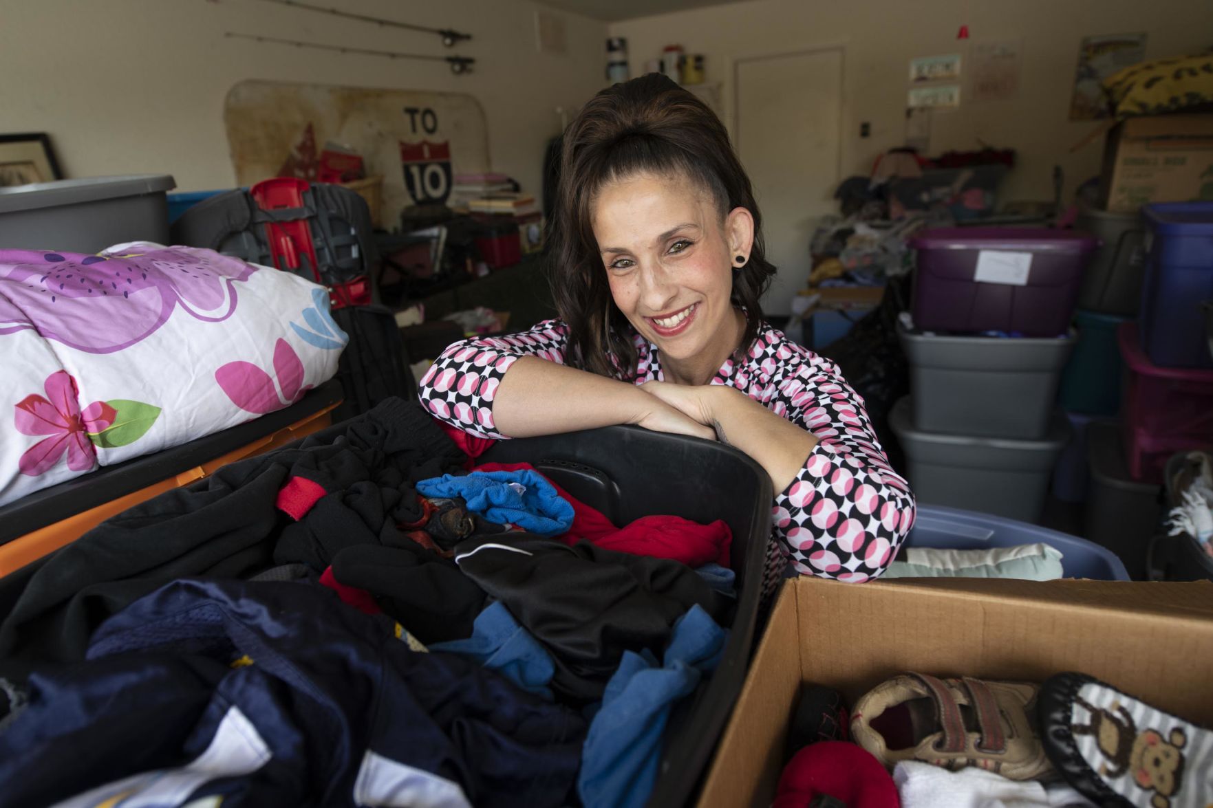 Litchfield Park woman quits her job to help less fortunate in the Valley